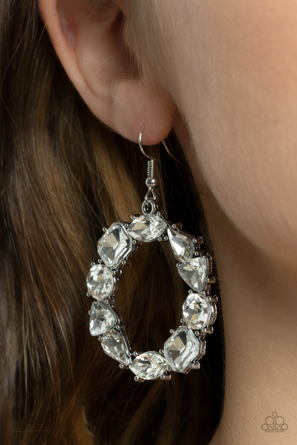 GLOWING in Circles - White Earring - Bling With Crystal